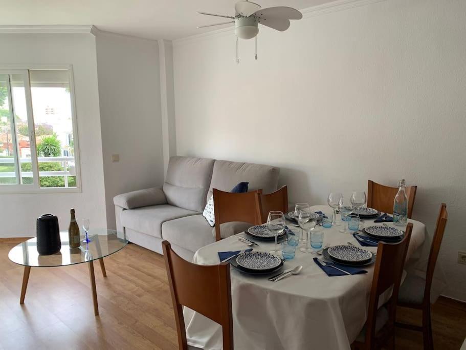 Apartamento Torremolinos 5 Personas + Parking + Piscina Todo El Ano Eksteriør bilde