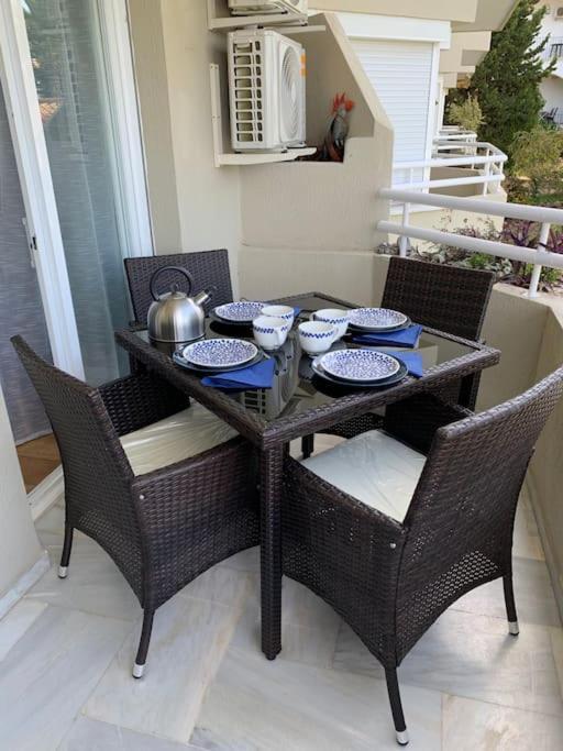Apartamento Torremolinos 5 Personas + Parking + Piscina Todo El Ano Eksteriør bilde