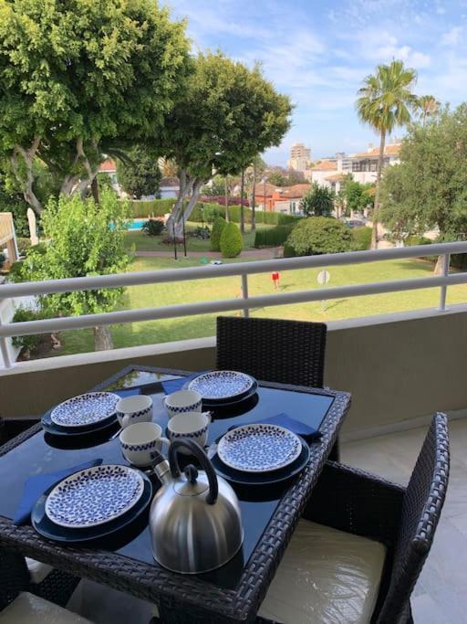 Apartamento Torremolinos 5 Personas + Parking + Piscina Todo El Ano Eksteriør bilde