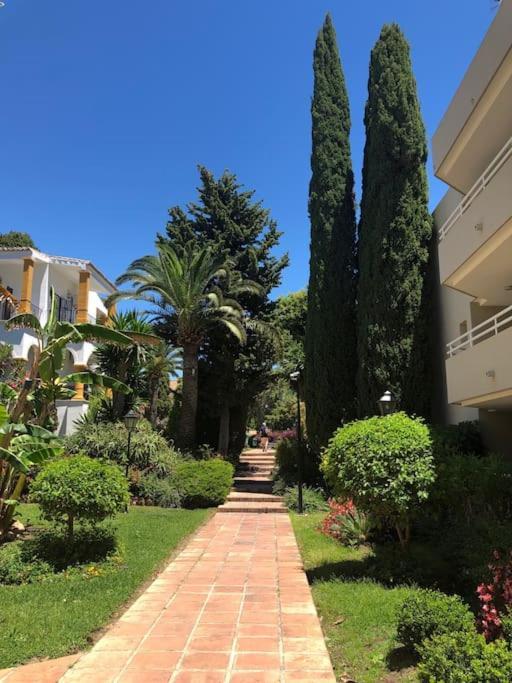 Apartamento Torremolinos 5 Personas + Parking + Piscina Todo El Ano Eksteriør bilde